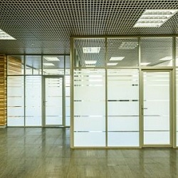 Алюминиевые офисные перегородки для зонирования