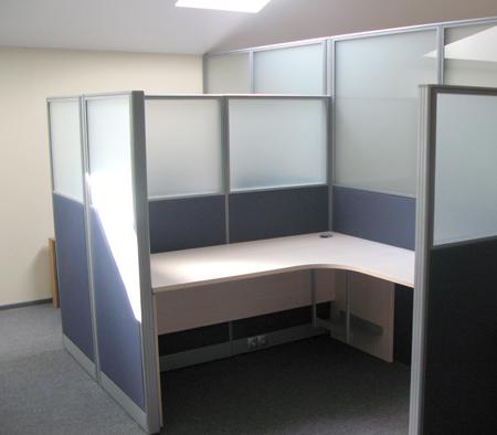Офисные перегородки из стекла и алюминия