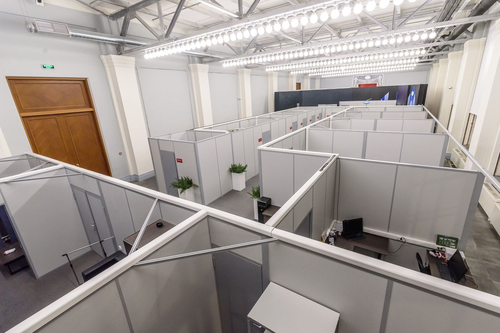 Глухие офисные перегородки — общий вид. Проект ВДНХ