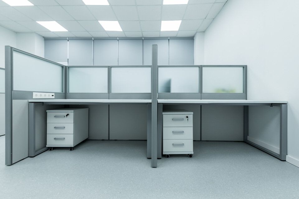 Перегородки с встроенными жалюзи в стекле, общий вид — Группа компаний CSoft