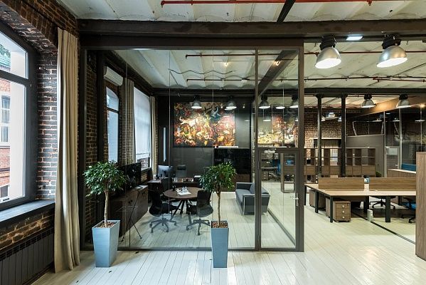 Смарт-стеклянные перегородки в офисе GS Invest