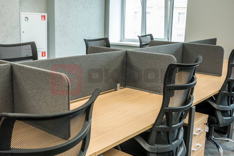 Кабинеты с дверями в едином стиле