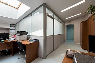 Комбинированные офисные перегородки — пятый ракурс