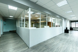 Комбинированные офисные перегородки — седьмой ракурс