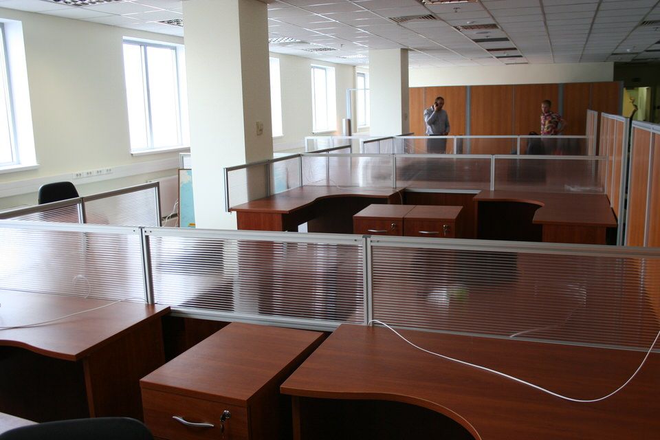 Мобильные перегородки в зоне переговоров