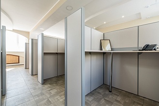 Мобильные перегородки Mobile Standart серого цвета в open space