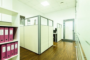 Мобильные перегородки: прозрачное заполнение