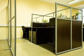 Мобильные перегородки: у окна