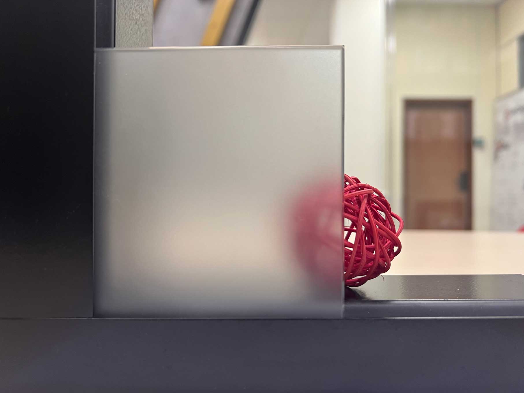 Стеклянная панель White Matt