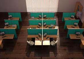 Опенспейс с зелеными настольными перегородками на столах — пример