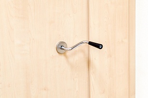 Раздвижные перегородки: верхняя направляющая и створки