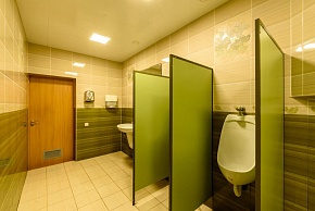 Сантехнические перегородки: перегородки для душевых кабин